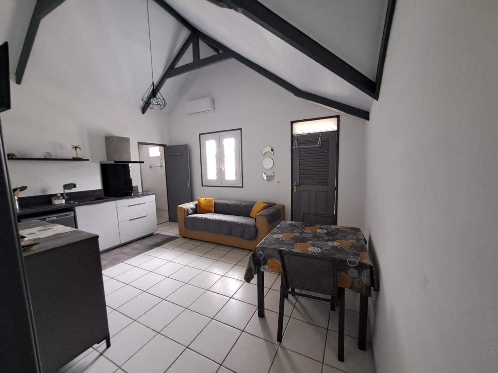 Studio Myla2Jo Camp de Remire Ngoại thất bức ảnh